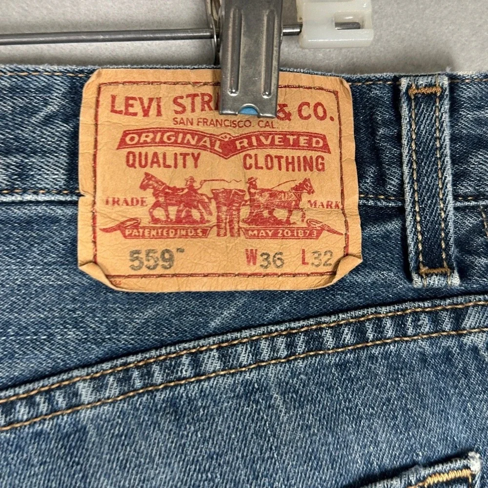 Levis 559 Jeans Mens 36X32 Blue Relaxed Straight Distressed 5-Pocket Denim Pants
